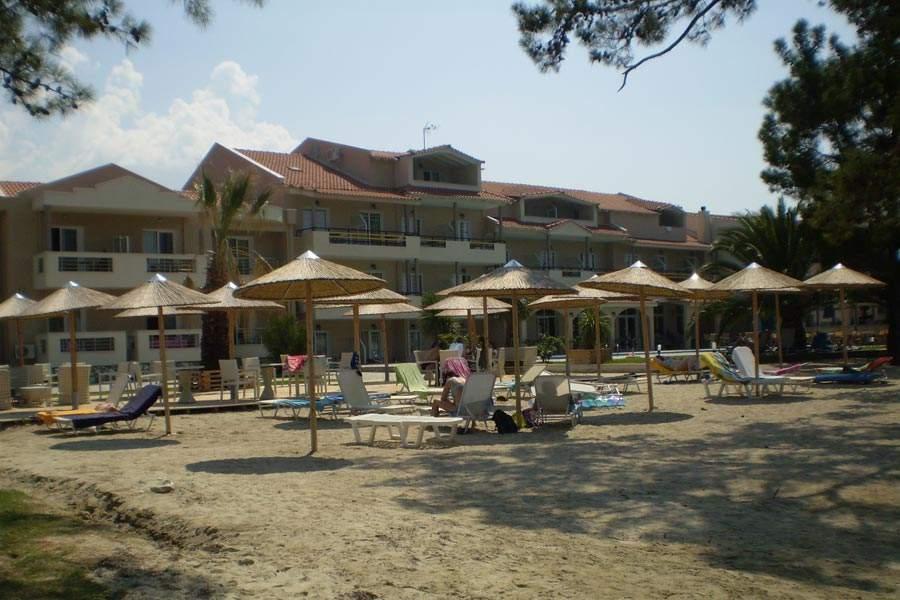 Готель Rachoni Bay Skala Rachoni  Екстер'єр фото