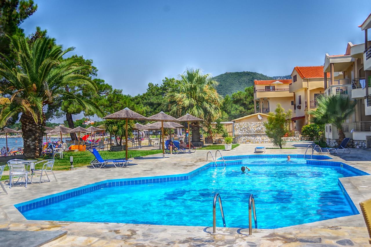 Готель Rachoni Bay Skala Rachoni  Екстер'єр фото
