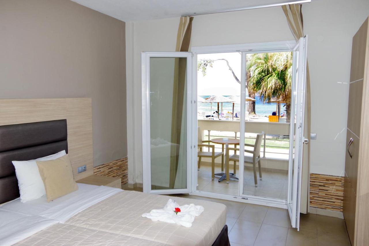Готель Rachoni Bay Skala Rachoni  Екстер'єр фото